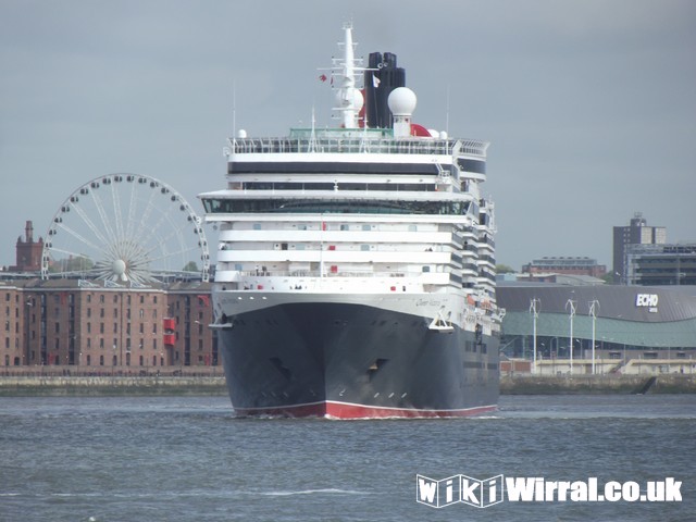 Attached picture Queen mary leaving 014 (Copy).JPG